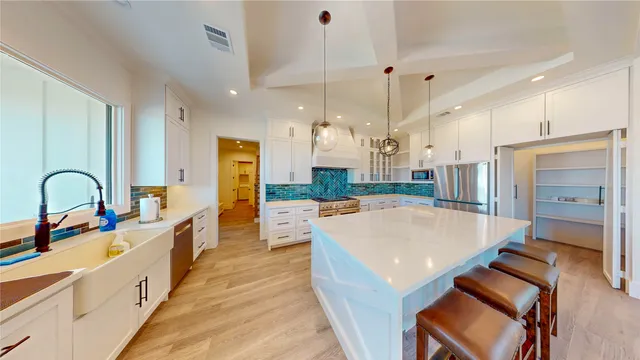 $3,600,000 | 13458 County Road 210, Danbury, TX 77534