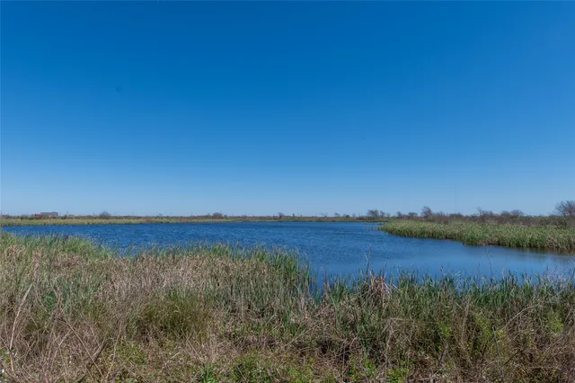 $3,600,000 | 13458 County Road 210, Danbury, TX 77534