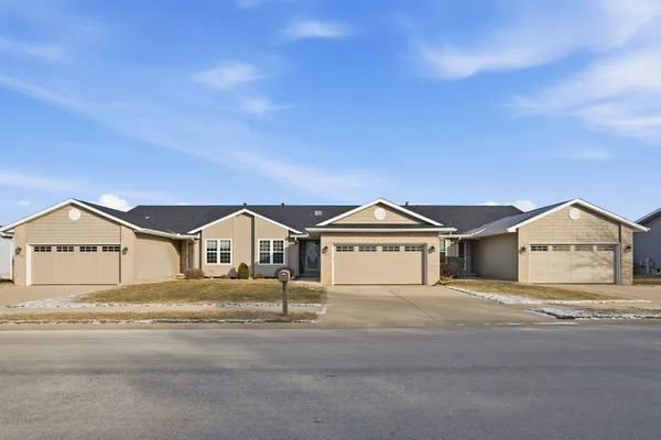 $285,000 | 1509 3 12th Avenue, Orion, IL 61273