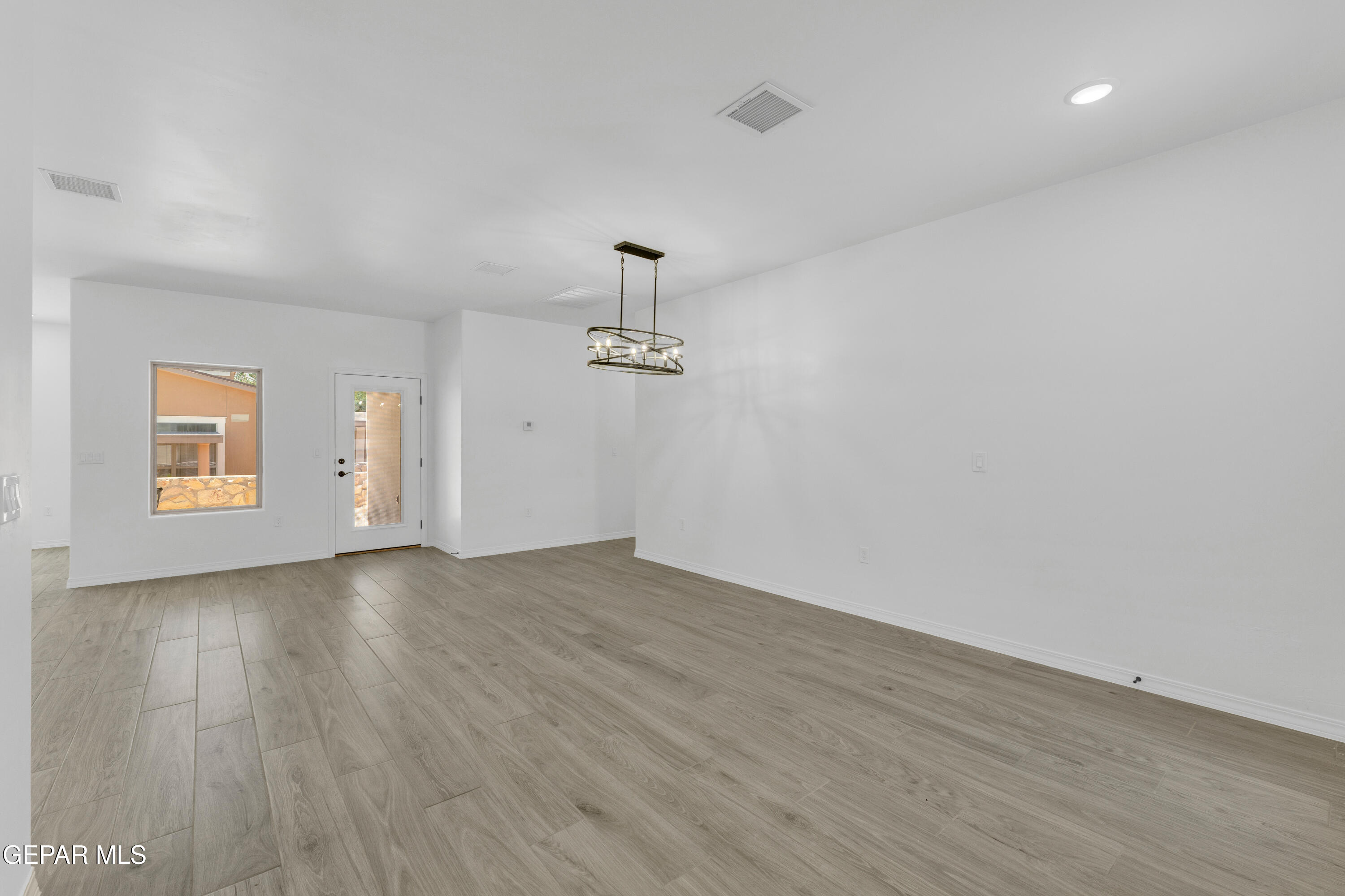 871 Country Club Road, Unit 4C El Paso, TX 79932 - Photo 46 of 50 3 (2)
