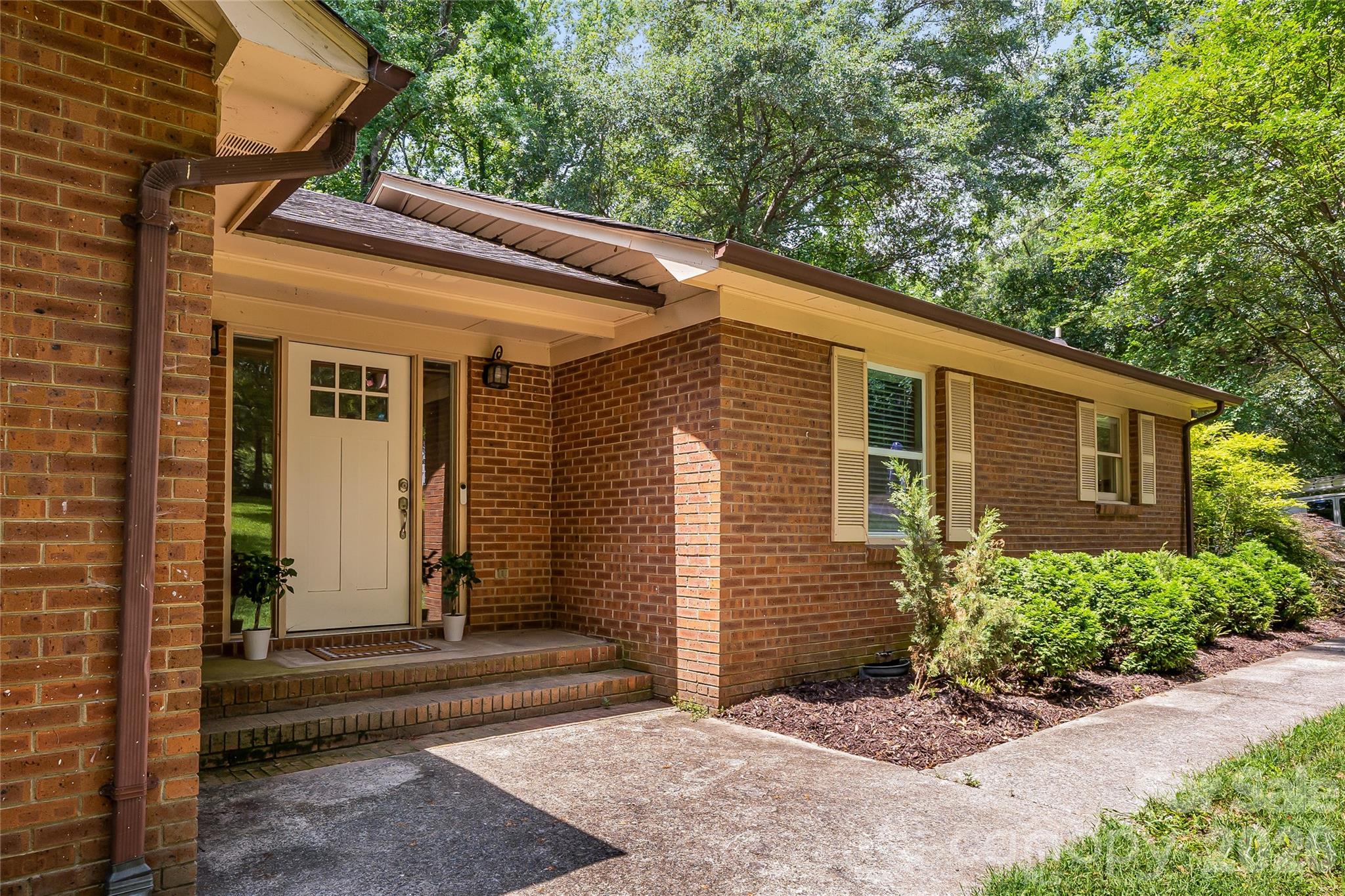 292 State Rd S-29-804 Fort Mill, SC 29707 - Photo 2 of 30