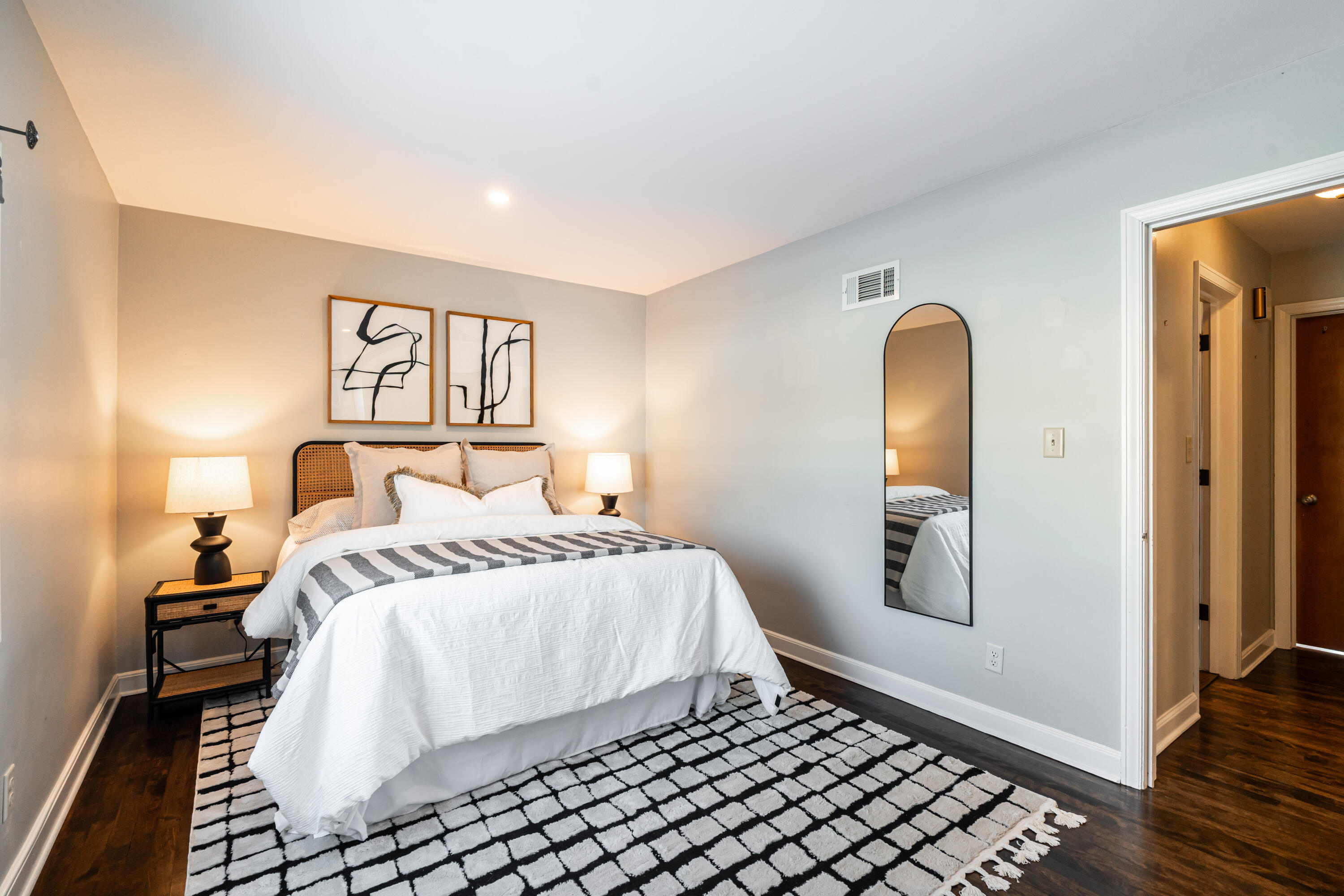 7506 North Crossway Road Fox Point, WI 53217 - Photo 19 of 37 Primary Bedroom