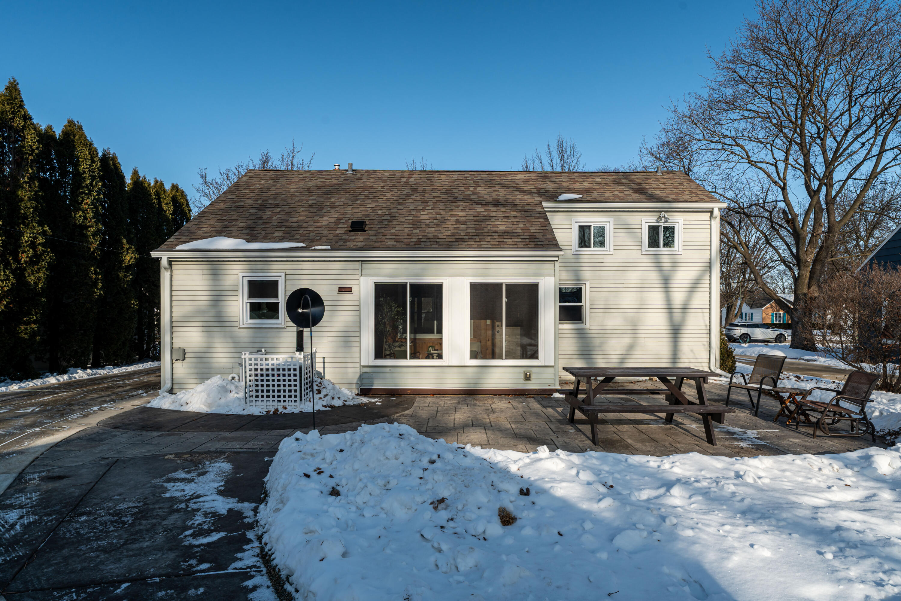 7506 North Crossway Road Fox Point, WI 53217 - Photo 34 of 37 Back Patio