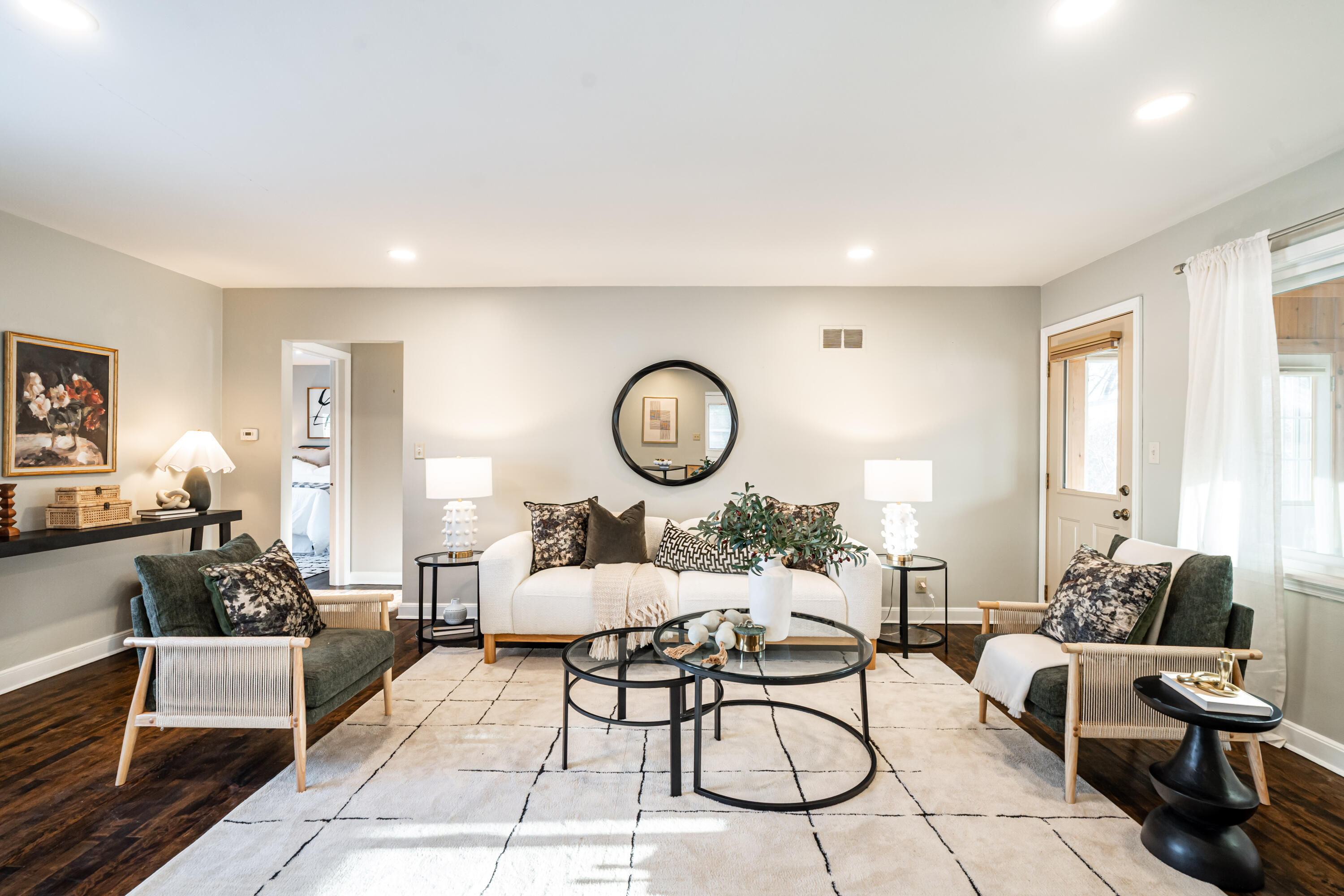 7506 North Crossway Road Fox Point, WI 53217 - Photo 5 of 37 Living Room