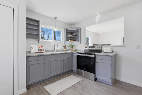 $459,900 | 39 Pipeline Road, Windham, ME 04062