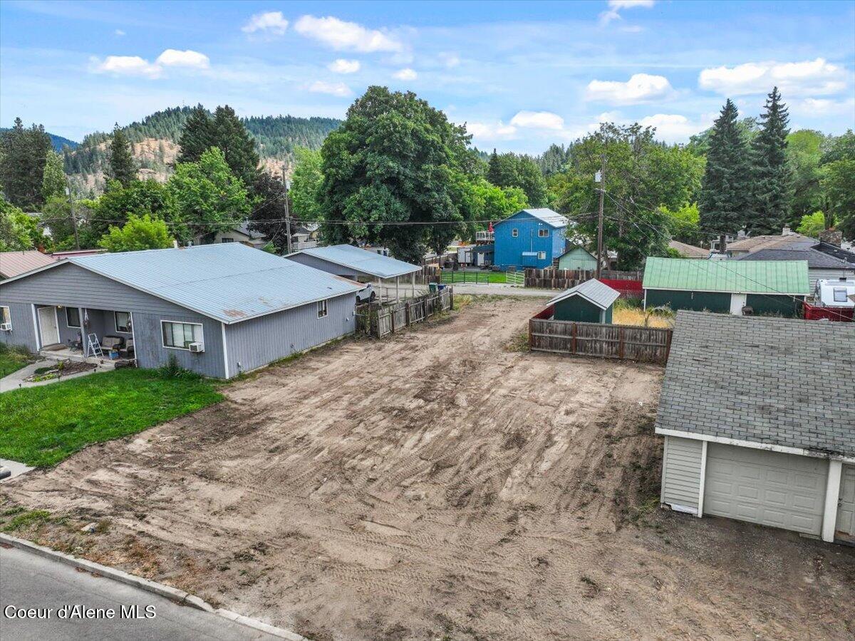 1210 North 10th Street Coeur D'Alene, ID 83814 - Photo 2 of 12 02-1210 N 10th St