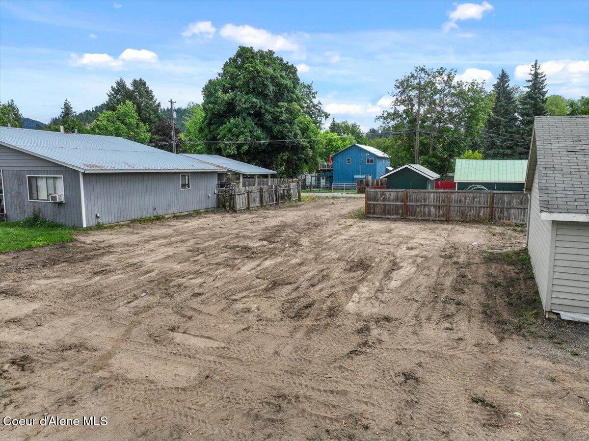 1210 North 10th Street Coeur D'Alene, ID 83814 - Photo 8 of 12 09-1210 N 10th St