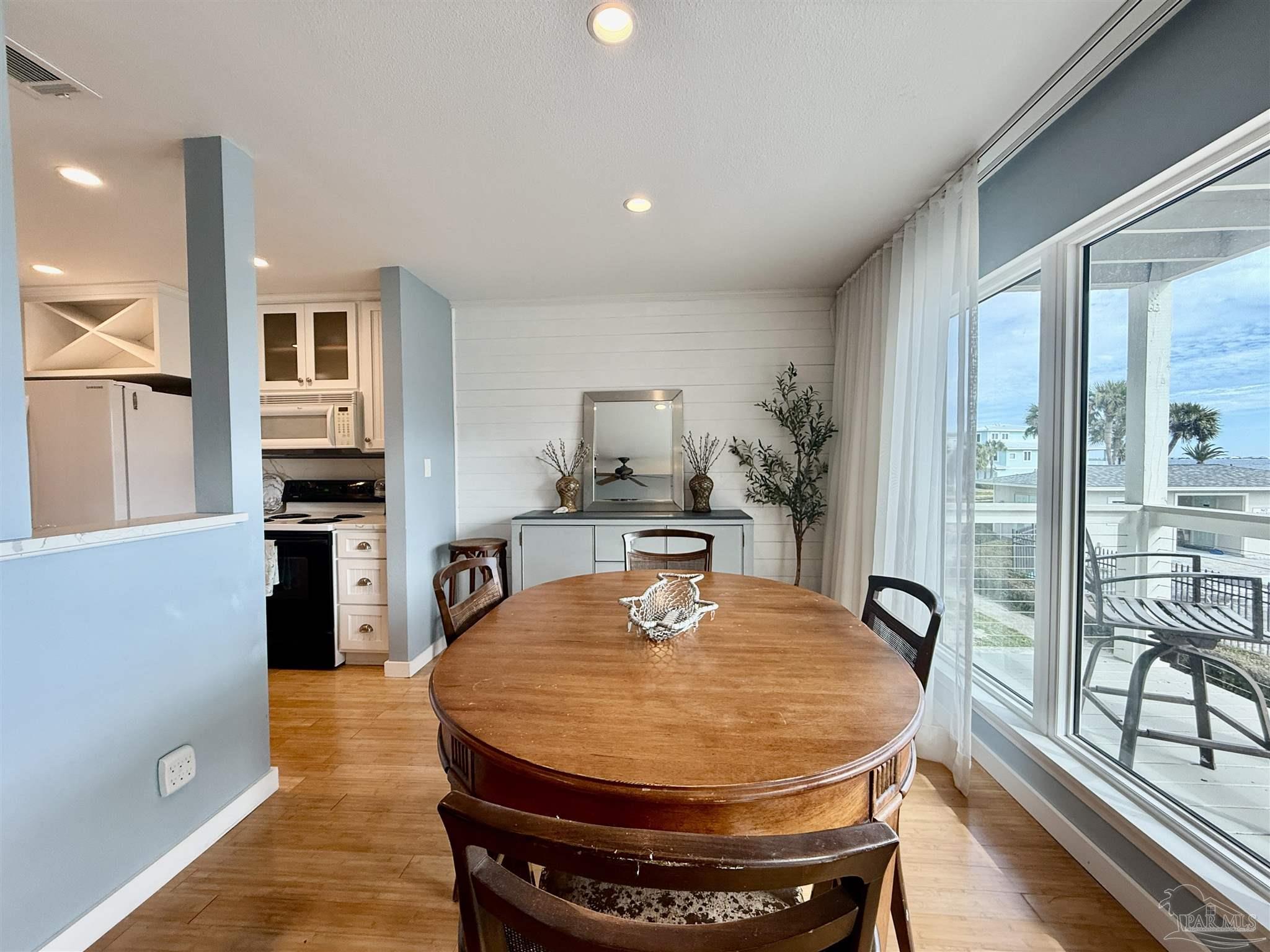 200 Pensacola Beach Road, Unit F3 Gulf Breeze, FL 32561 - Photo 11 of 27