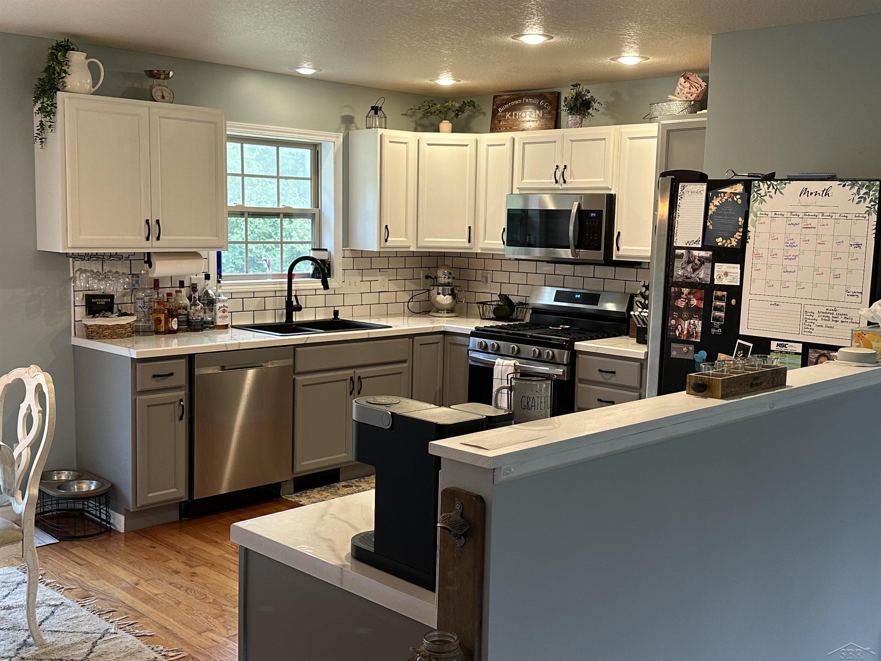 1741 South 10 Mile Road Midland, MI 48640 - Photo 10 of 28 50150323-008b8535-fe52-4f10-8e07-eba3de0bbd0b.JPG