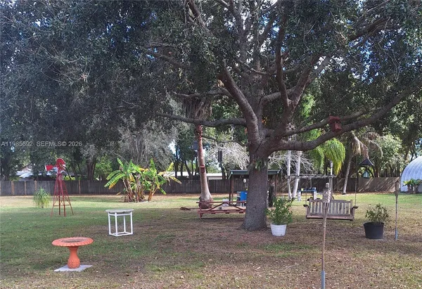 $830,000 | 5525 Southeast Ault Avenue, Stuart, FL 34997