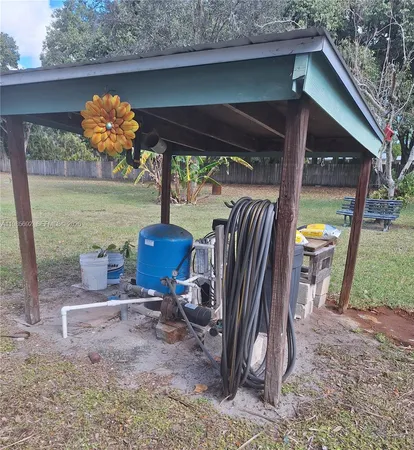 $830,000 | 5525 Southeast Ault Avenue, Stuart, FL 34997