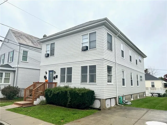 $3,200 | 16 Apthorp Avenue, Newport, RI 02840