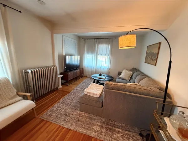 $3,200 | 16 Apthorp Avenue, Newport, RI 02840