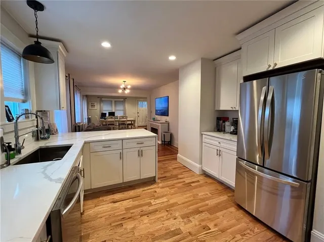 $3,200 | 16 Apthorp Avenue, Newport, RI 02840