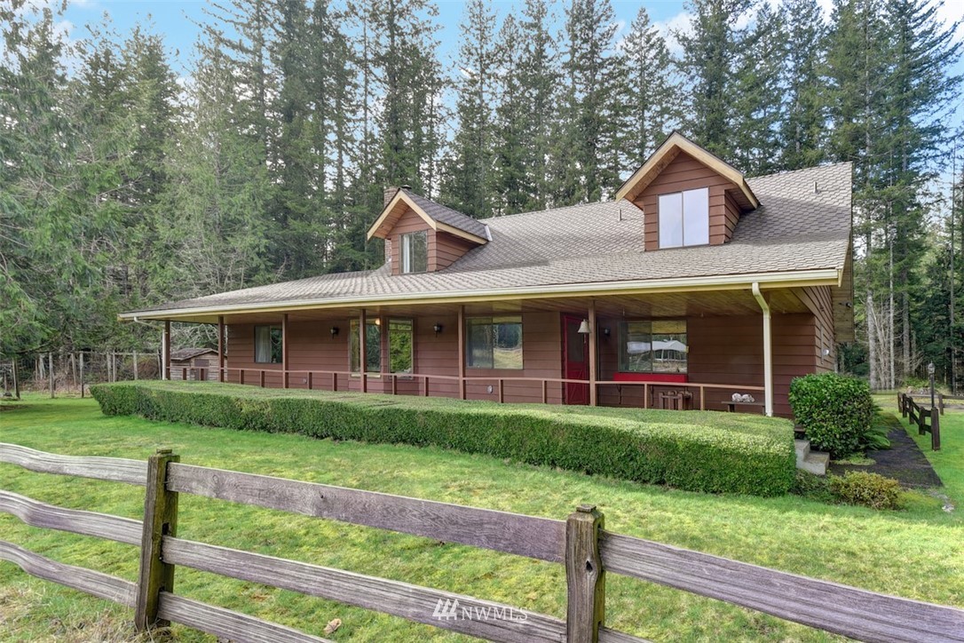 36210 Mann Road Sultan, WA 98294 - Photo 3 of 30 a front view of a house with a yard