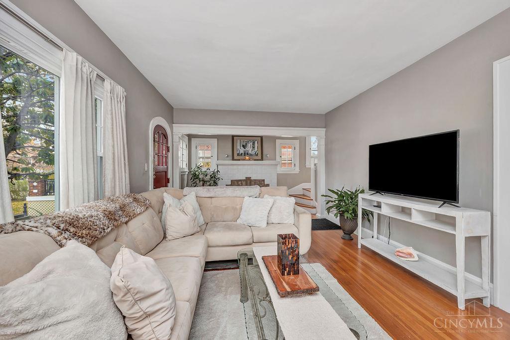 2913 Madison Road Cincinnati, OH 45209 - Photo 10 of 45