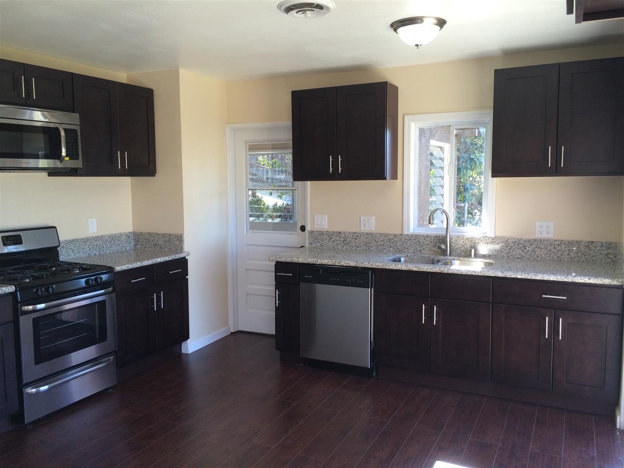 1820 Helix Street Spring Valley, CA 91977 - Photo 4 of 12 Gallery Image 4