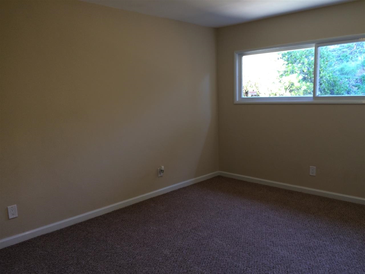 1820 Helix Street Spring Valley, CA 91977 - Photo 5 of 12 Gallery Image 5