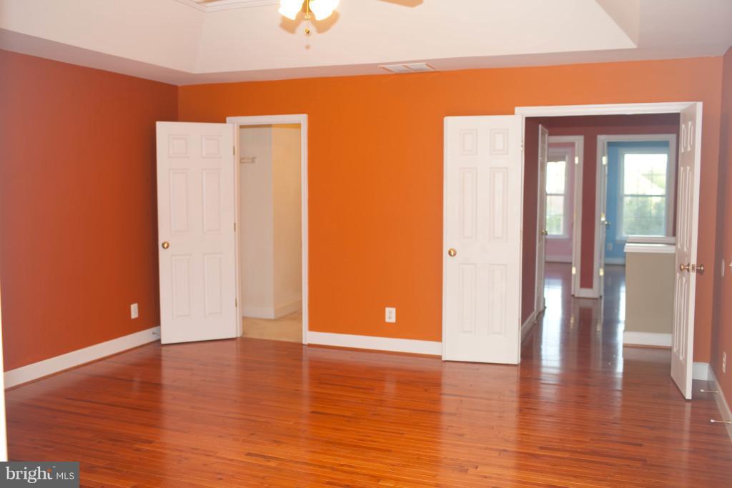 9263 Laurel Ridge Crossing Road Lorton, VA 22079 - Photo 16 of 27 Bedroom (Master)