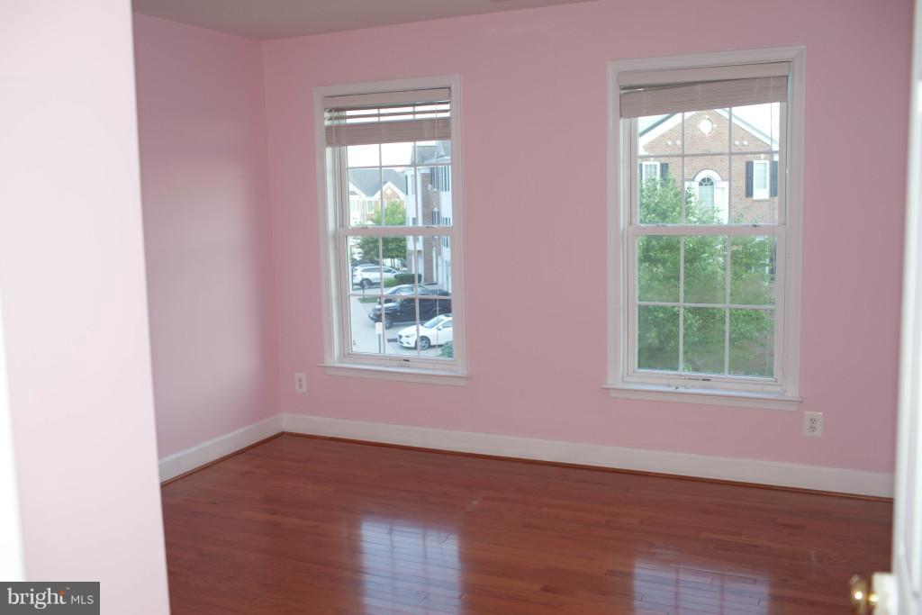 9263 Laurel Ridge Crossing Road Lorton, VA 22079 - Photo 22 of 27 Bedroom