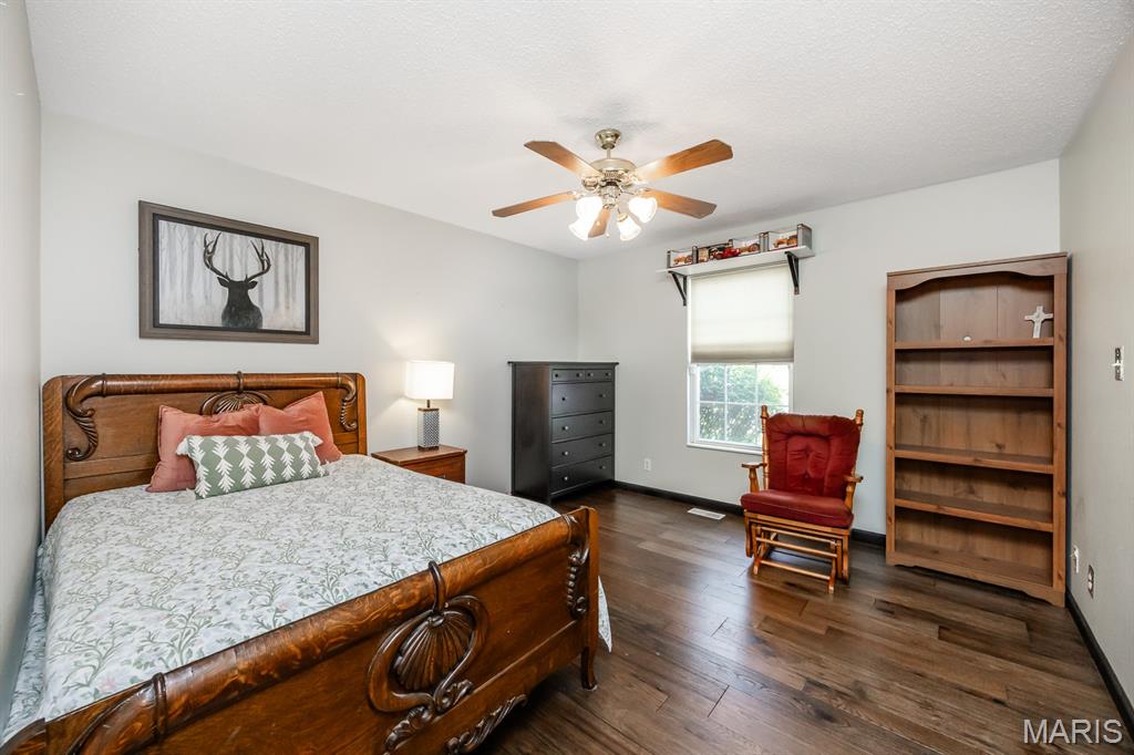 310 Coventry Way Highland, IL 62249 - Photo 16 of 29