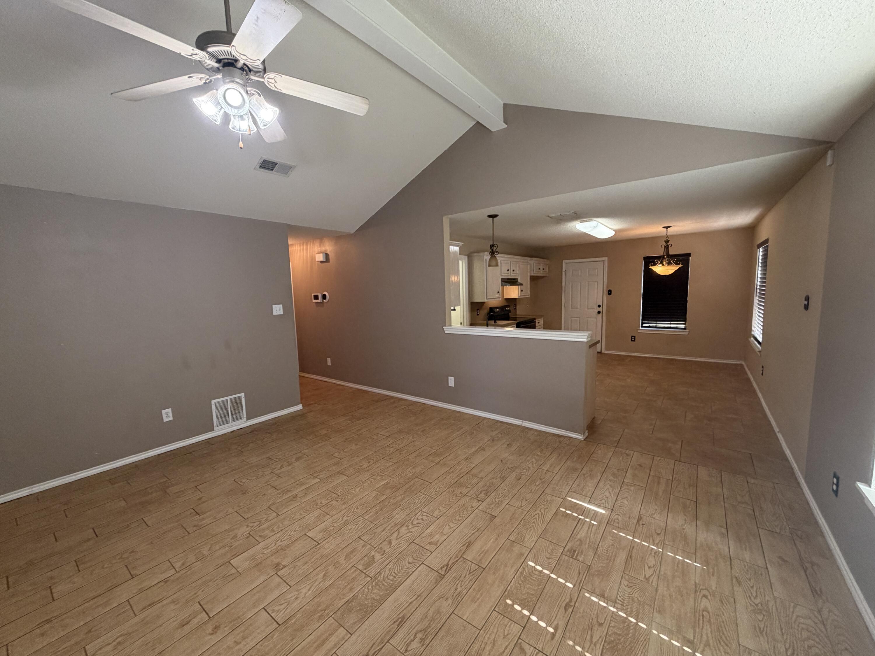 1430 78th Street Lubbock, TX 79423 - Photo 4 of 14 Open Area