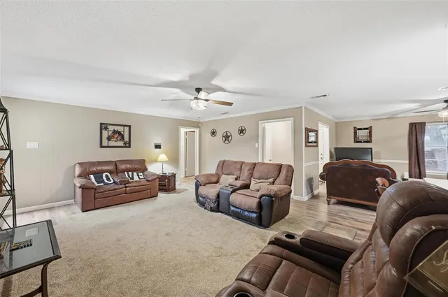 $280,000 | 102 North Valley Street, Red Oak, TX 75154