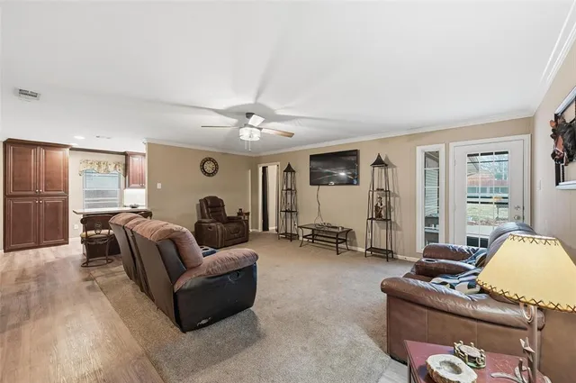 $280,000 | 102 North Valley Street, Red Oak, TX 75154