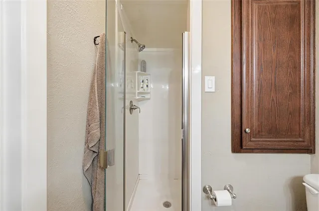 $280,000 | 102 North Valley Street, Red Oak, TX 75154