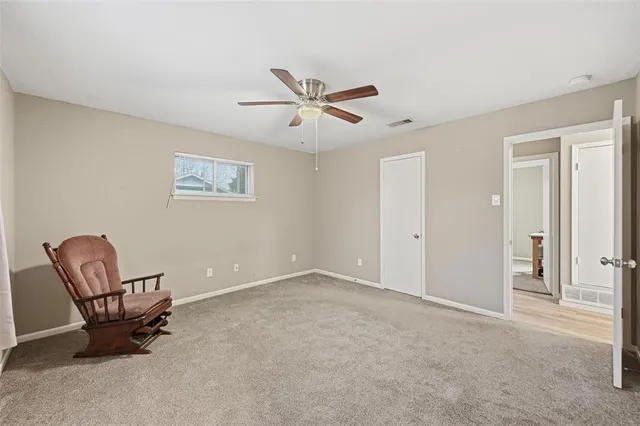 $280,000 | 102 North Valley Street, Red Oak, TX 75154