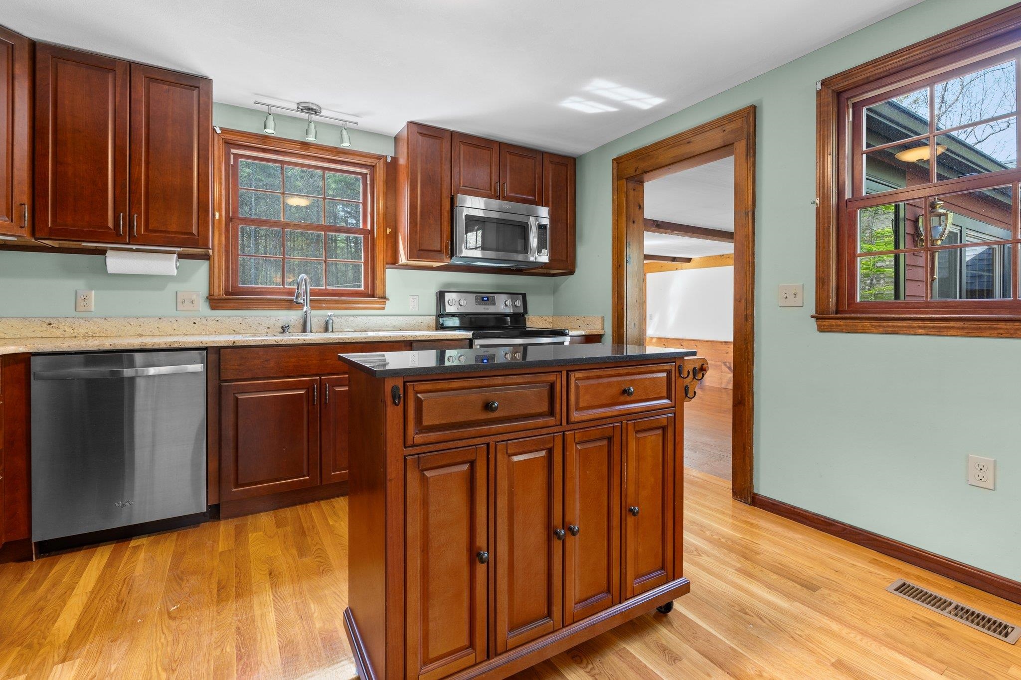 260 South Merrimack Road Hollis, NH 03049 - Photo 16 of 43