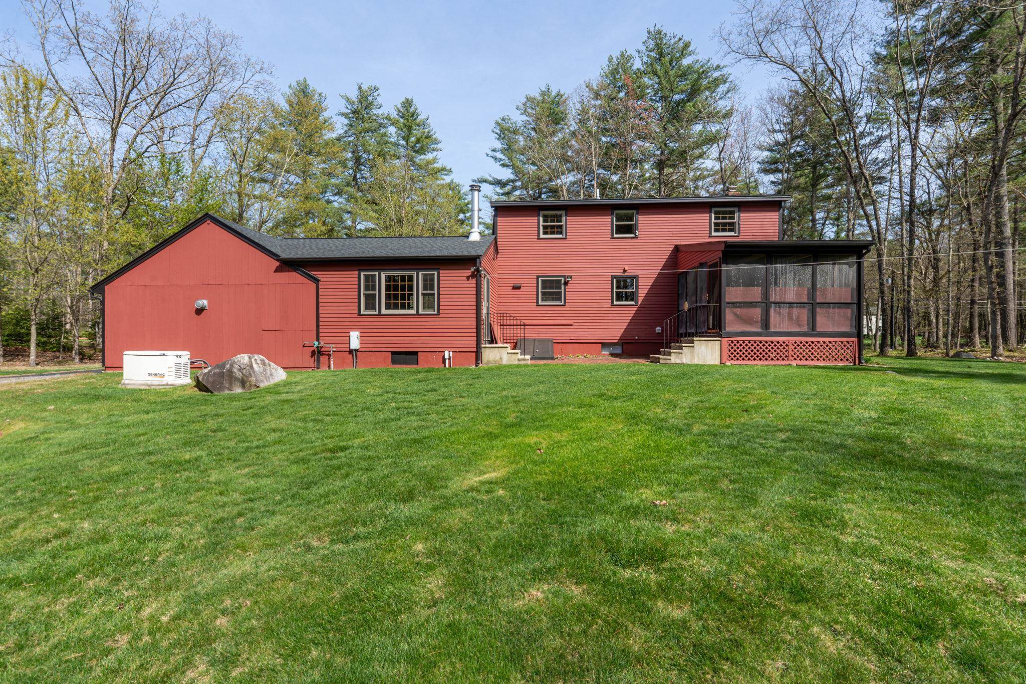260 South Merrimack Road Hollis, NH 03049 - Photo 5 of 43