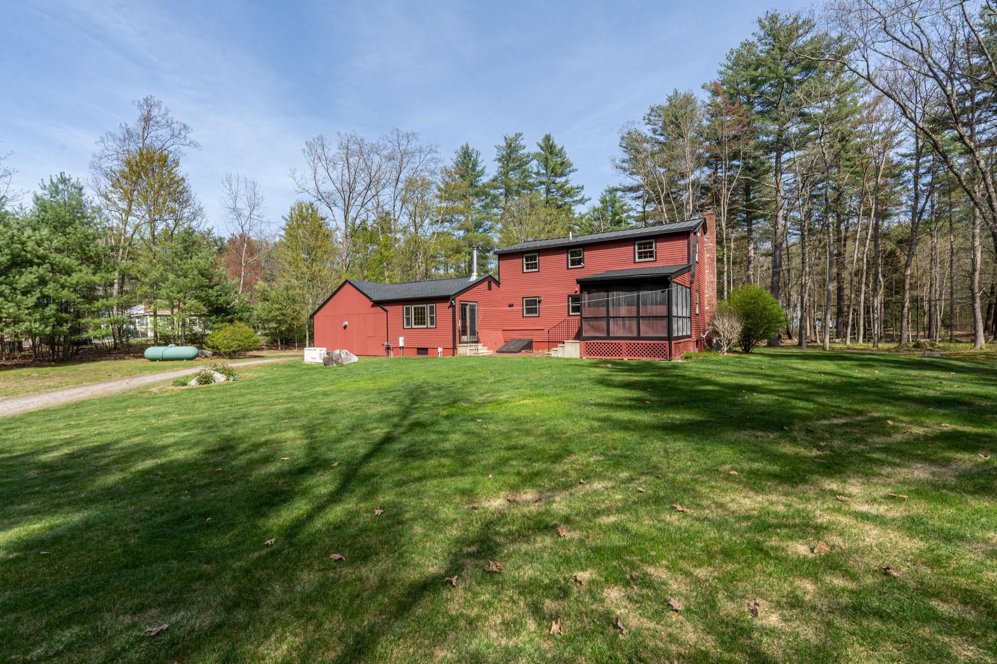 260 South Merrimack Road Hollis, NH 03049 - Photo 6 of 43
