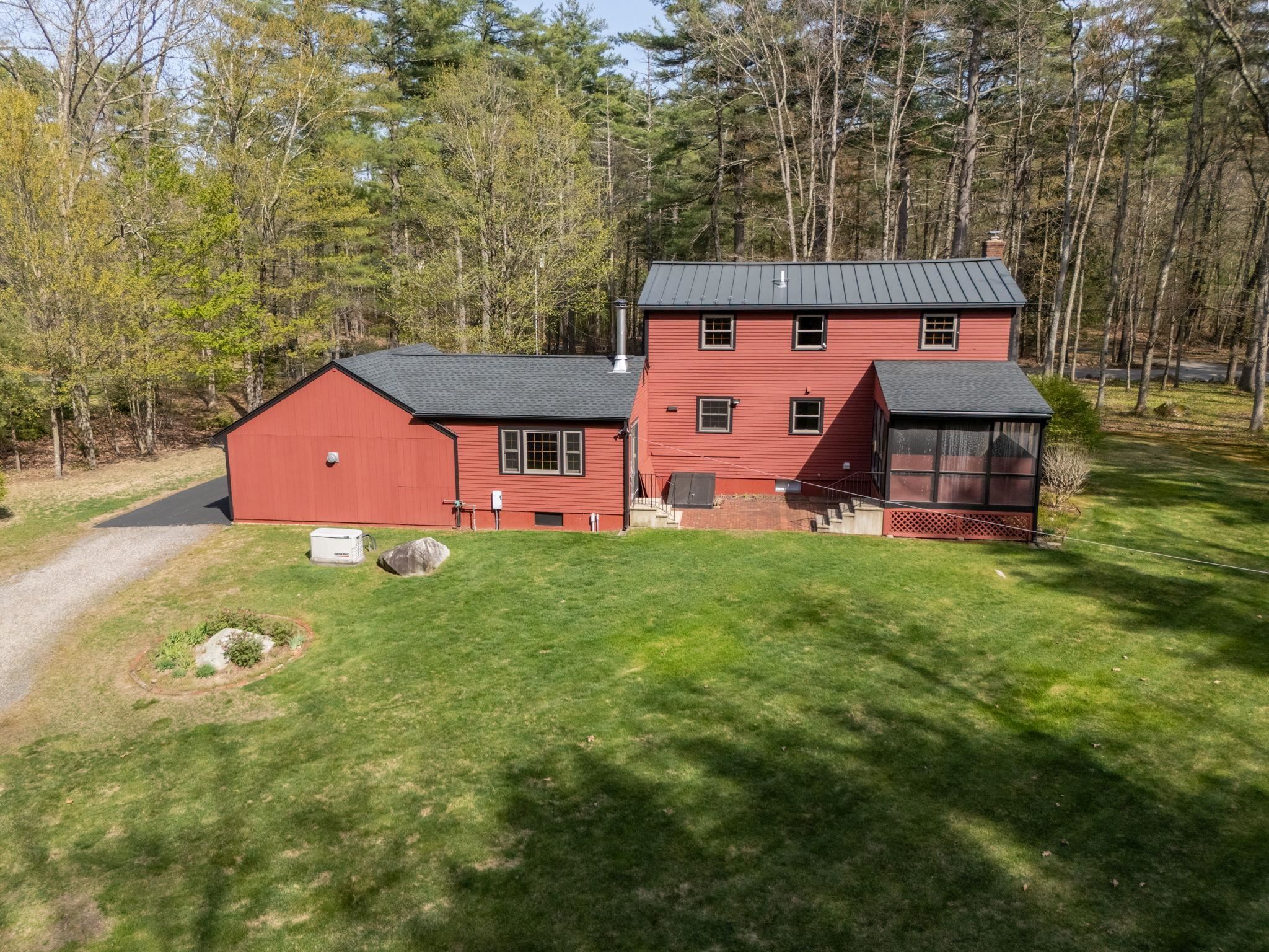 260 South Merrimack Road Hollis, NH 03049 - Photo 7 of 43