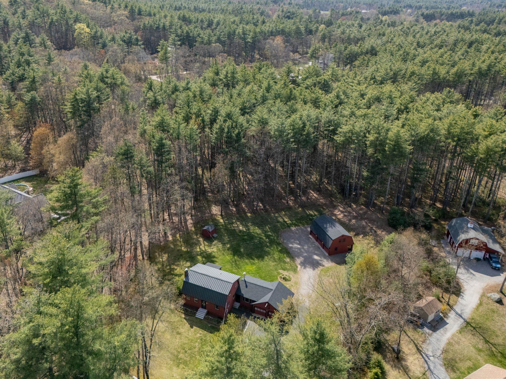 260 South Merrimack Road Hollis, NH 03049 - Photo 9 of 43