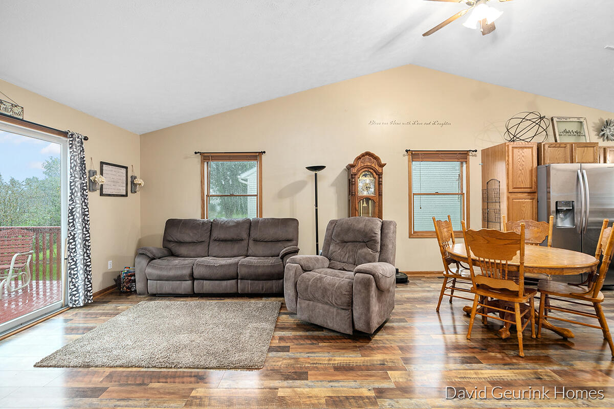 3078 Riley Ridge Road Holland, MI 49424 - Photo 3 of 20 IMG_1002