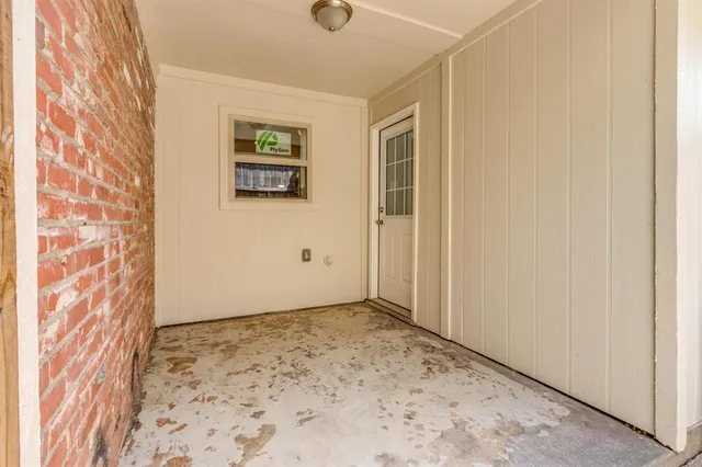 $1,550 | 210 Rolston Road, Unit 8, Irving, TX 75060