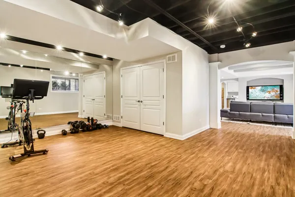 $890,000 | 2706 Hamman Way, Aurora, IL 60502