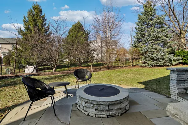 $890,000 | 2706 Hamman Way, Aurora, IL 60502
