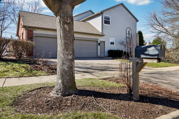 $890,000 | 2706 Hamman Way, Aurora, IL 60502