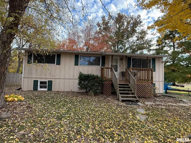 $124,900 | 606 West Kennedy Drive, De Soto, IL 62924