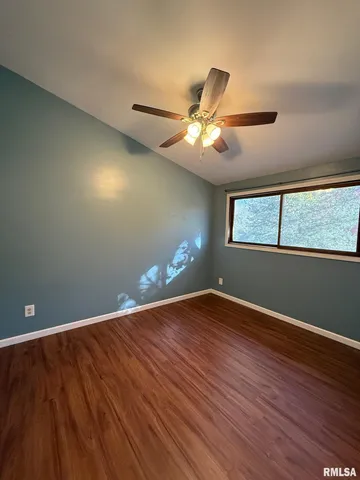 $124,900 | 606 West Kennedy Drive, De Soto, IL 62924