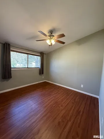 $124,900 | 606 West Kennedy Drive, De Soto, IL 62924