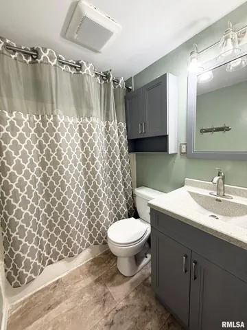 $124,900 | 606 West Kennedy Drive, De Soto, IL 62924