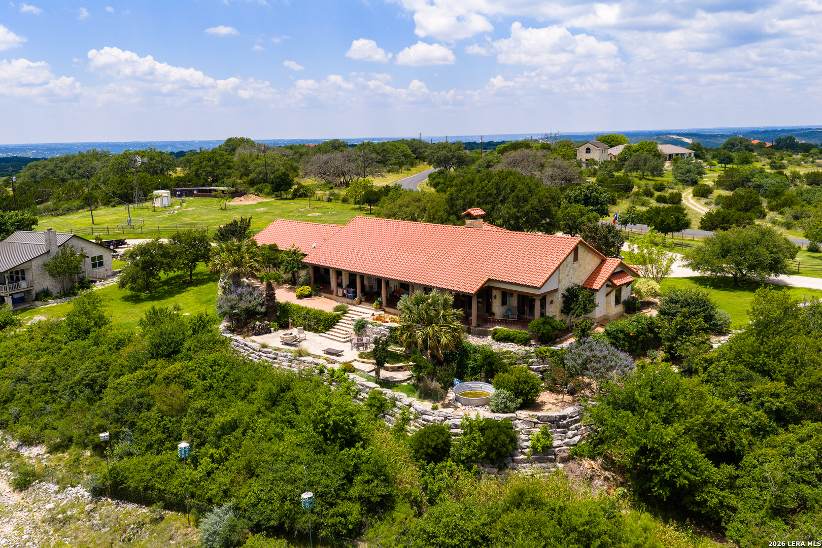 370 Ranch House Road Kerrville, TX 78028 - Photo 7 of 30 Gallery Image 7