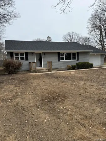 $3,950 | 165 Lynbrook Drive, Mastic Beach, NY 11951