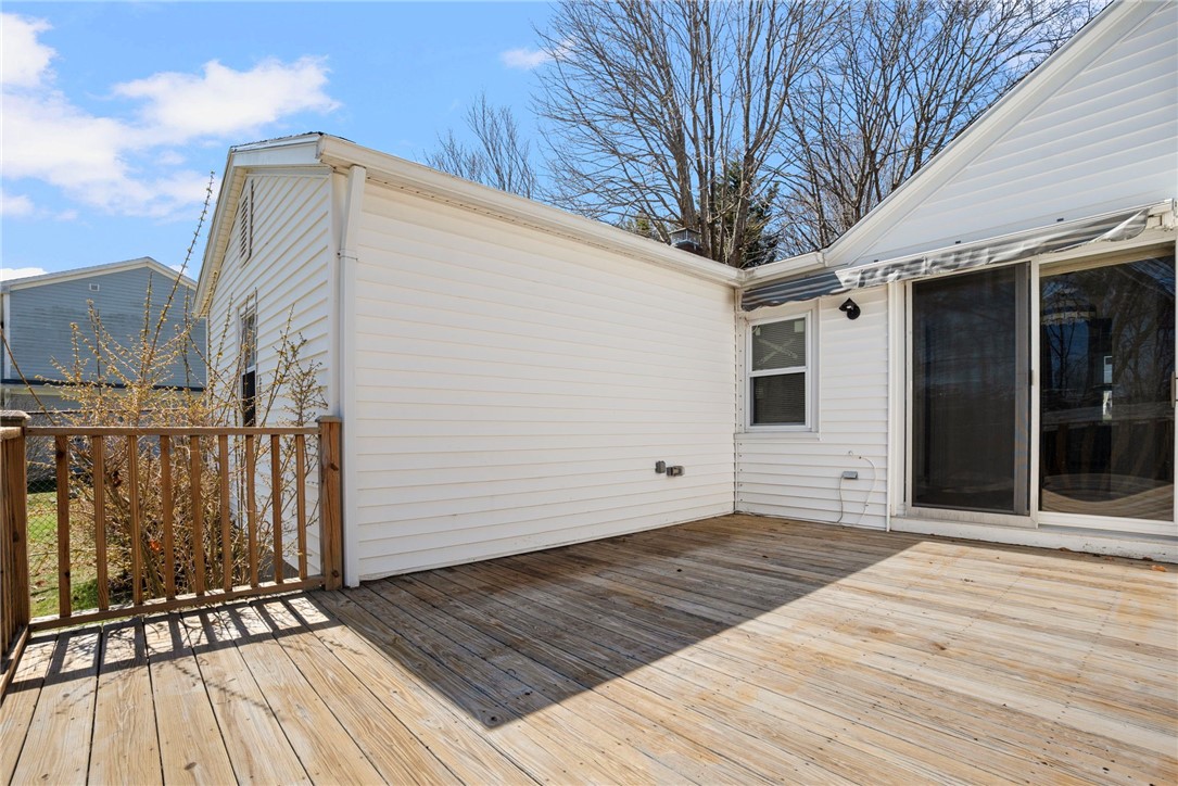 292 Boulevard Middletown, RI 02842 - Photo 25 of 42