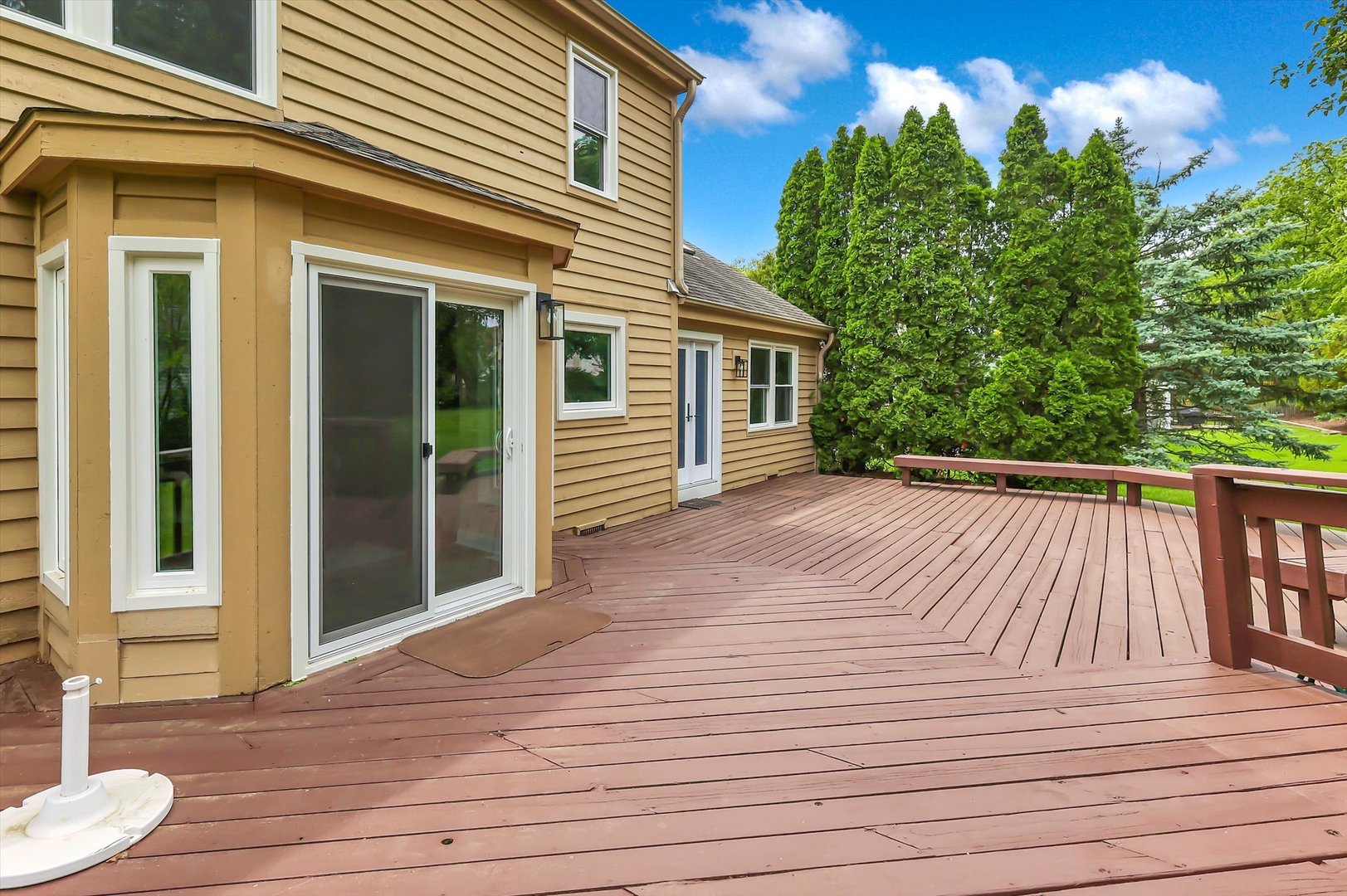 967 West Bauer Road Naperville, IL 60563 - Photo 36 of 37 a view of a house with a roof deck