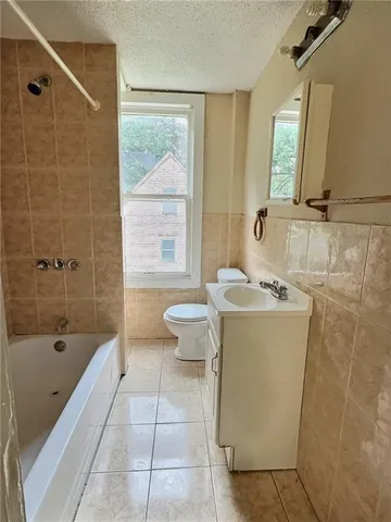 $110,000 | 2006 Agnes Avenue, Kansas City, MO 64127