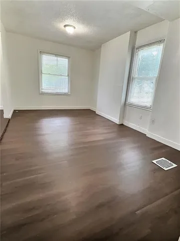 $110,000 | 2006 Agnes Avenue, Kansas City, MO 64127